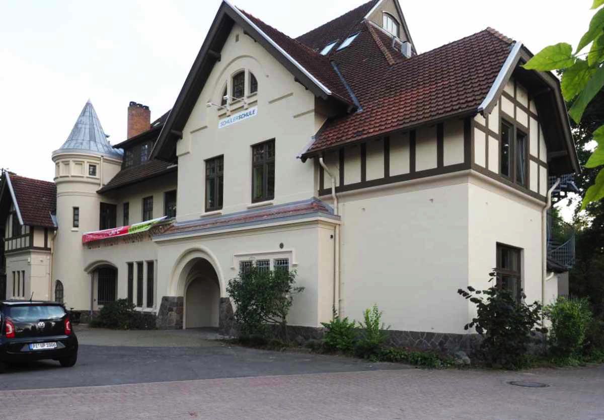 Eingangsbereich 1300